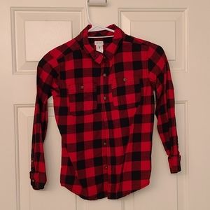 Carter's boys shirt. Size 8.